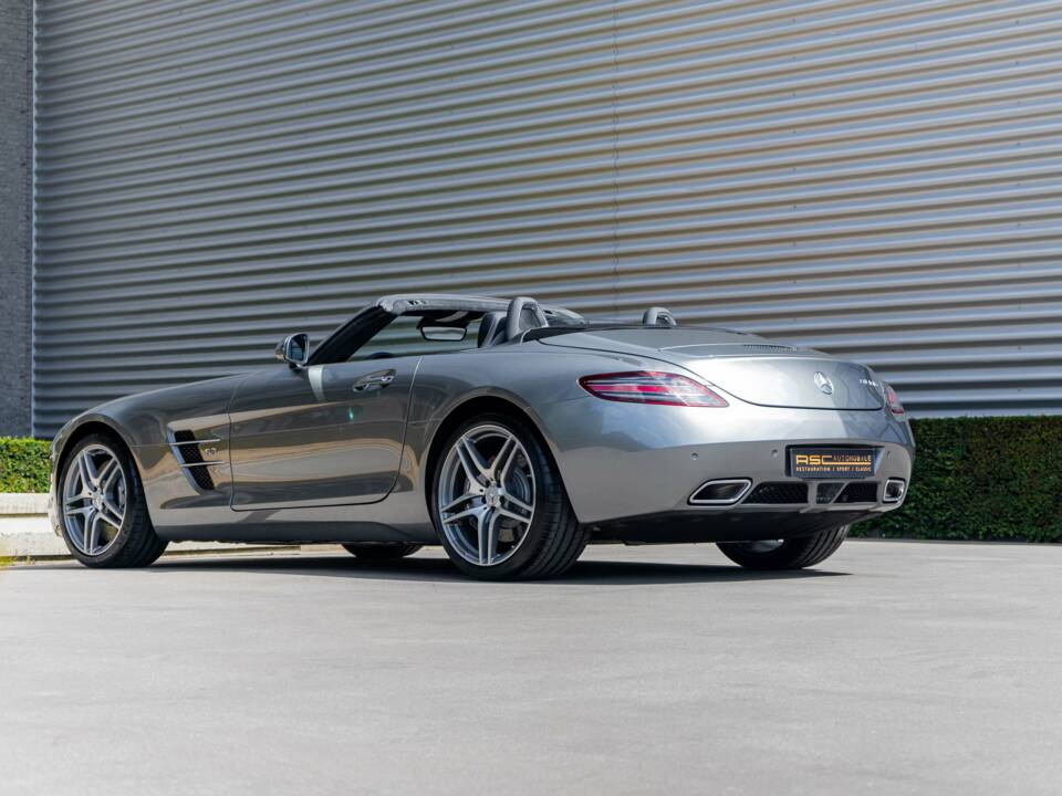 Image 12/21 of Mercedes-Benz SLS AMG Roadster (2012)