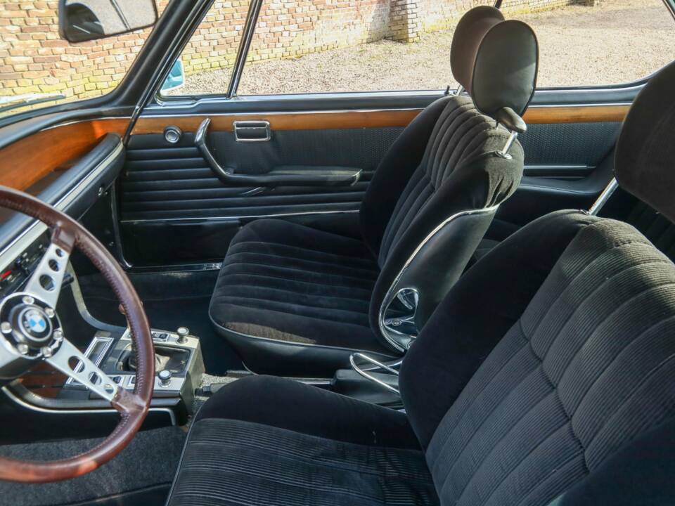 Image 15/50 of BMW 3.0 CSi (1973)