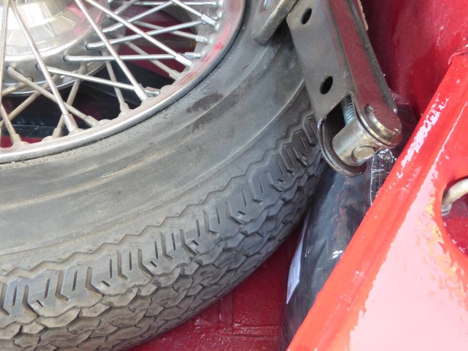 Image 163/174 of Jaguar XK 150 3.4 S OTS (1958)