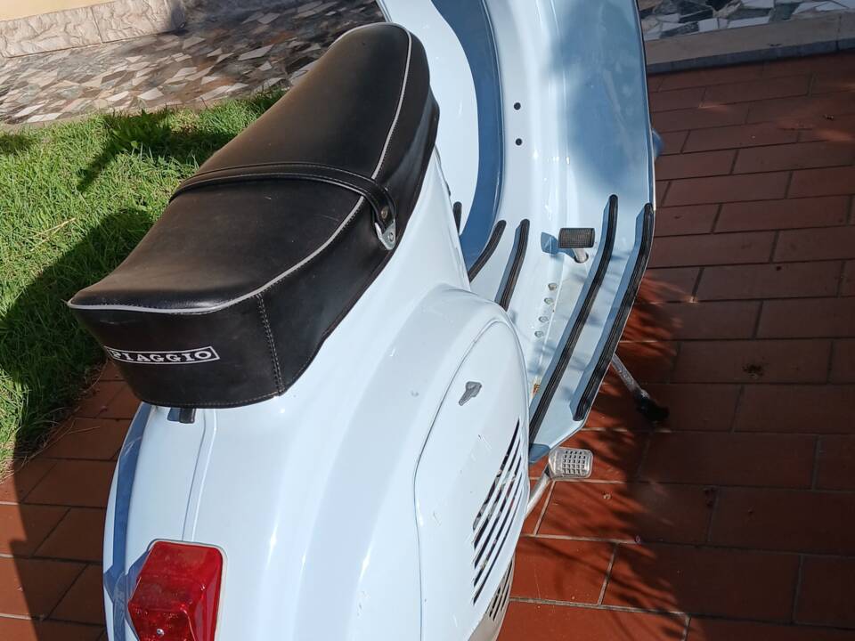 Immagine 3/5 di Piaggio Vespa 50 N (1971)