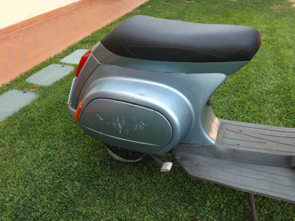 Immagine 16/50 di Piaggio Vespa 50 (1995)
