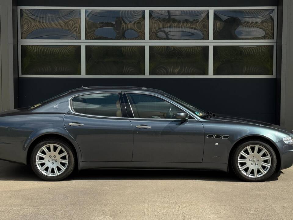 Bild 4/19 von Maserati Quattroporte 4.2 (2004)