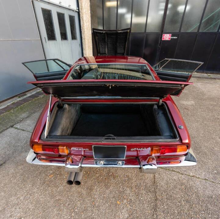 Image 19/20 of Maserati Ghibli SS (1970)