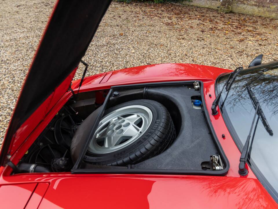 Bild 34/50 von Ferrari 328 GTB (1989)