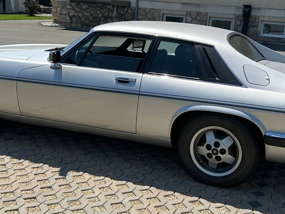 Image 5/6 of Jaguar XJ-S H.E. (1981)