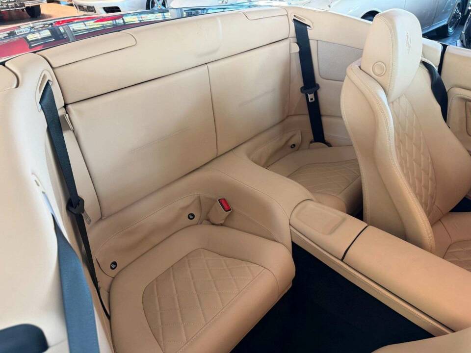 Immagine 23/42 di Ferrari California (2011)