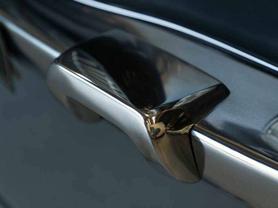 Image 18/43 of Lancia Flavia 1500 (1967)