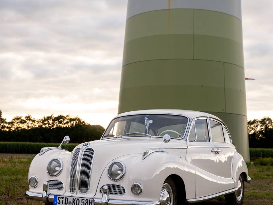 Afbeelding 19/19 van BMW 502 - 3.2 Litre (1961)