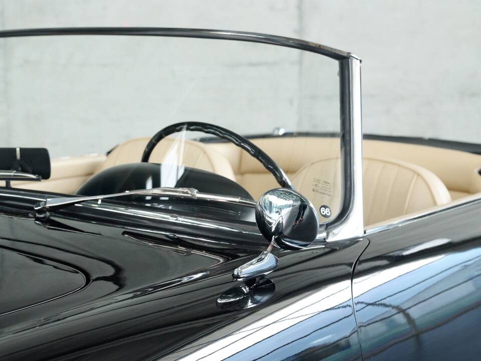 Image 41/50 of Alfa Romeo 2000 Spider (1959)