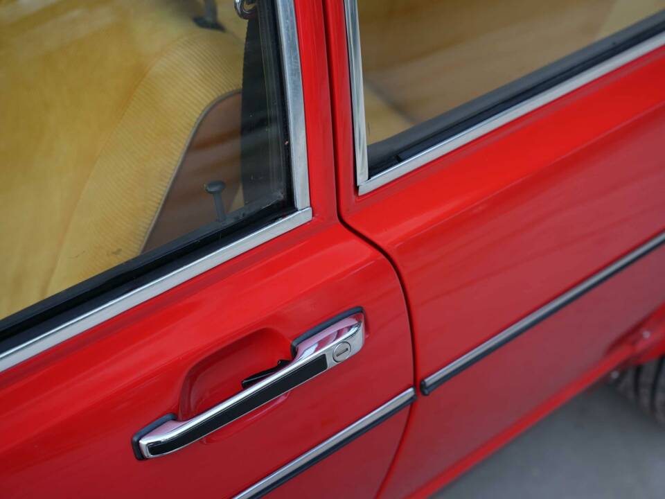 Afbeelding 12/41 van Audi 80 S/LS (1976)