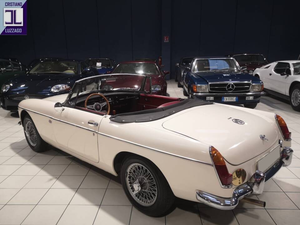 Image 6/44 de MG MGB (1963)