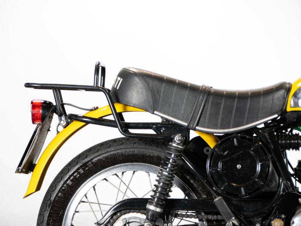 Bild 33/50 von Ducati 450 Scrambler (1969)