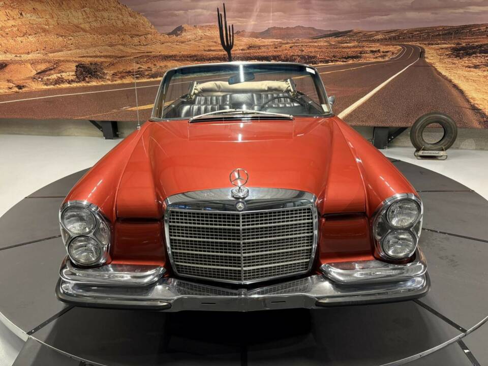 Image 1/49 de Mercedes-Benz 280 SE 3,5 (1971)