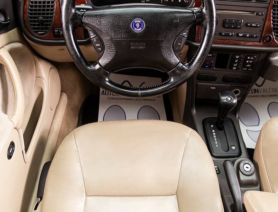 Imagen 20/39 de Saab 9-3 2.0i (1998)