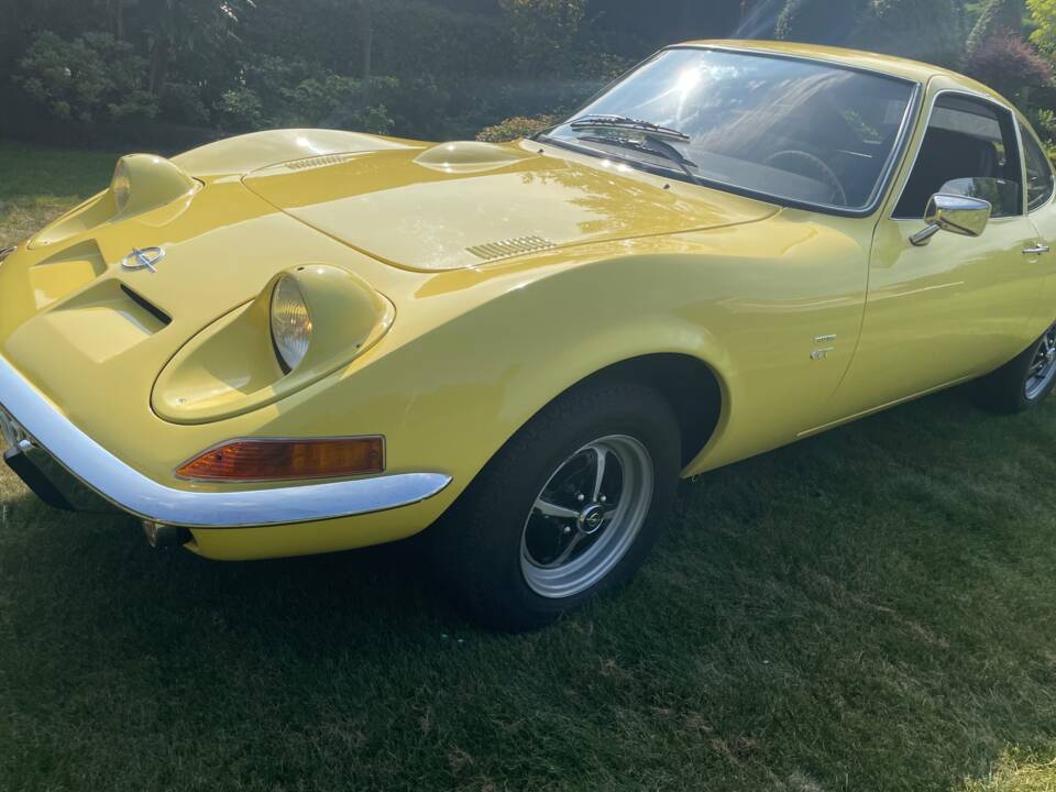 Bild 21/45 von Opel GT 1900 (1973)