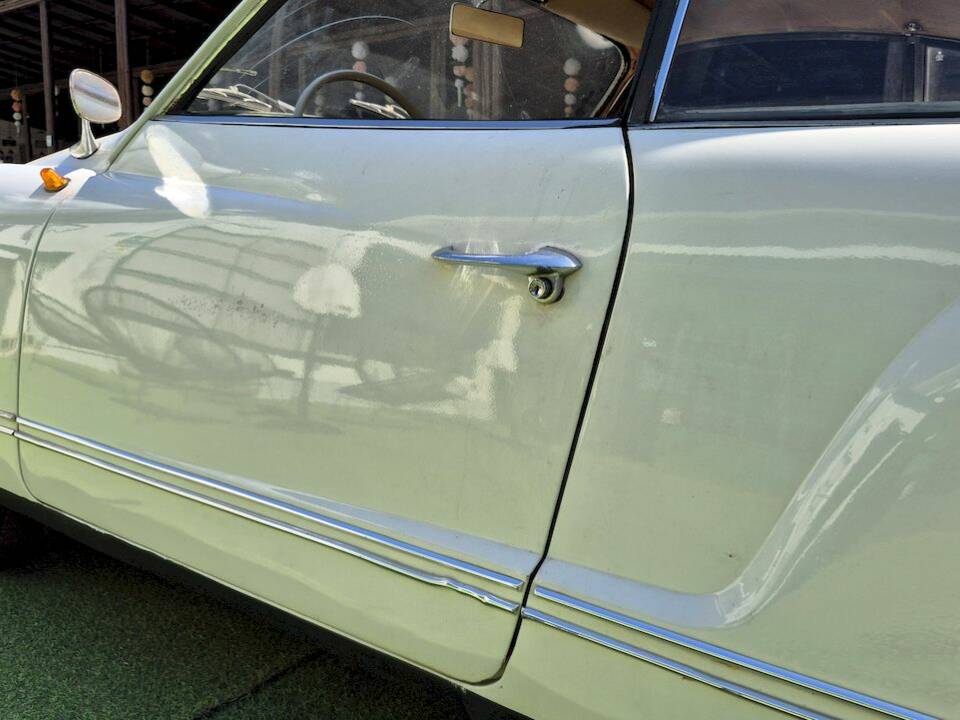 Image 70/71 of Volkswagen Karmann Ghia 1200 (1962)