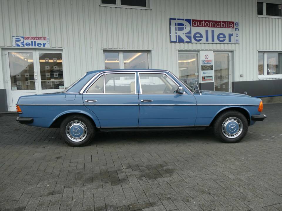 Bild 7/21 von Mercedes-Benz 200 D (1983)