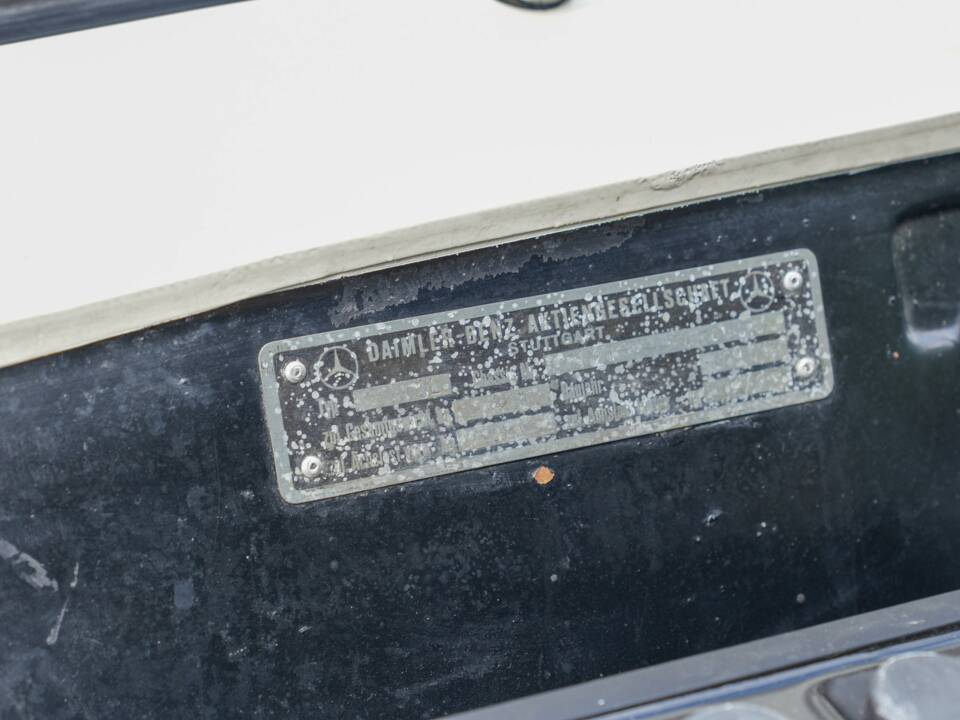 Afbeelding 30/35 van Mercedes-Benz 190 SL (1959)