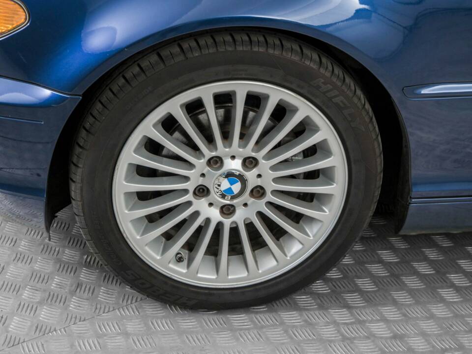 Bild 23/50 von BMW 320Ci (2003)