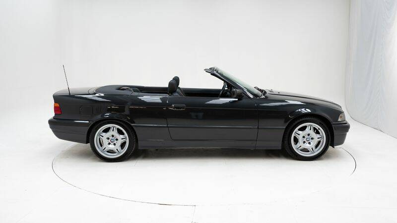 Image 10/15 of BMW 325i (1993)