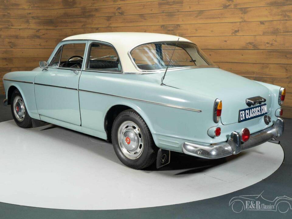 Image 16/19 of Volvo P 121 (1965)