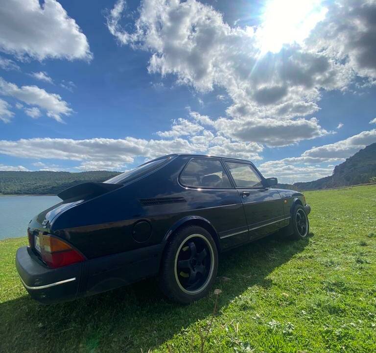 Image 48/50 of Saab 900 (1992)
