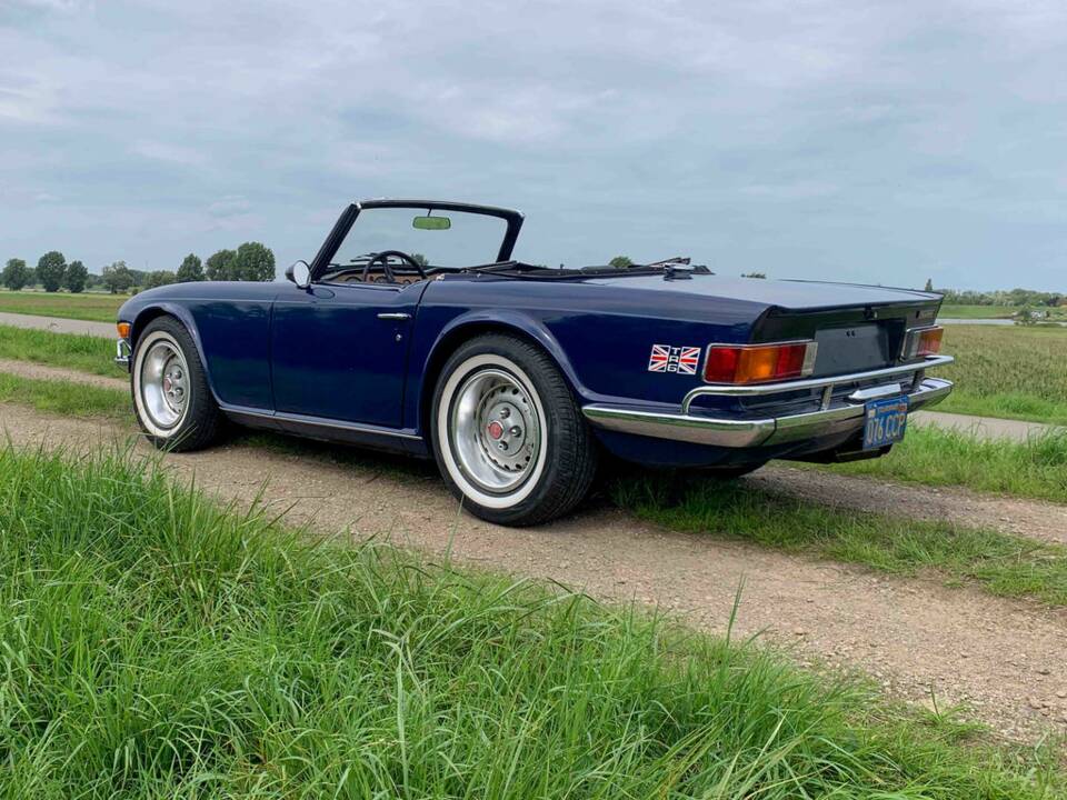 Obraz 6/8 pojazdu Triumph TR 6 (1970)