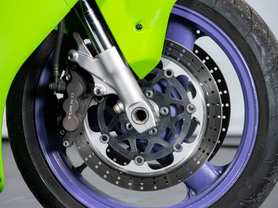 Imagen 42/50 de Kawasaki DUMMY (1996)
