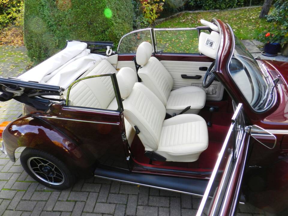 Image 38/54 de Volkswagen Beetle 1303 LS (1978)