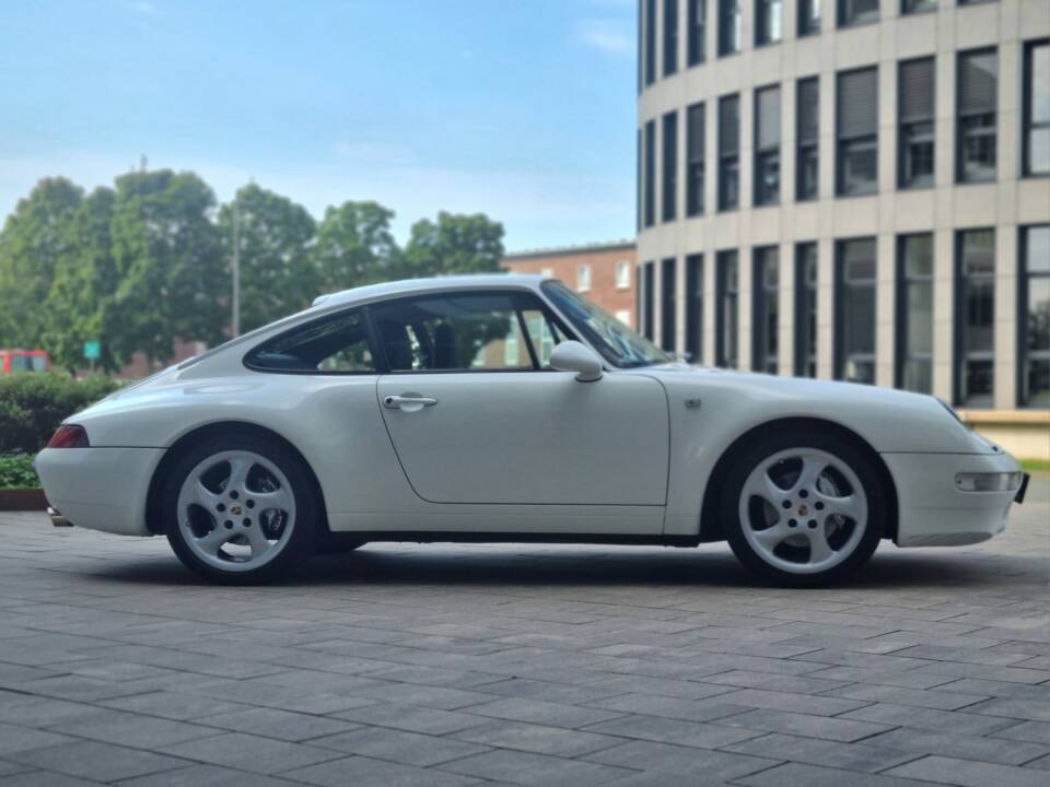 Image 13/45 of Porsche 911 Carrera 4 (1995)