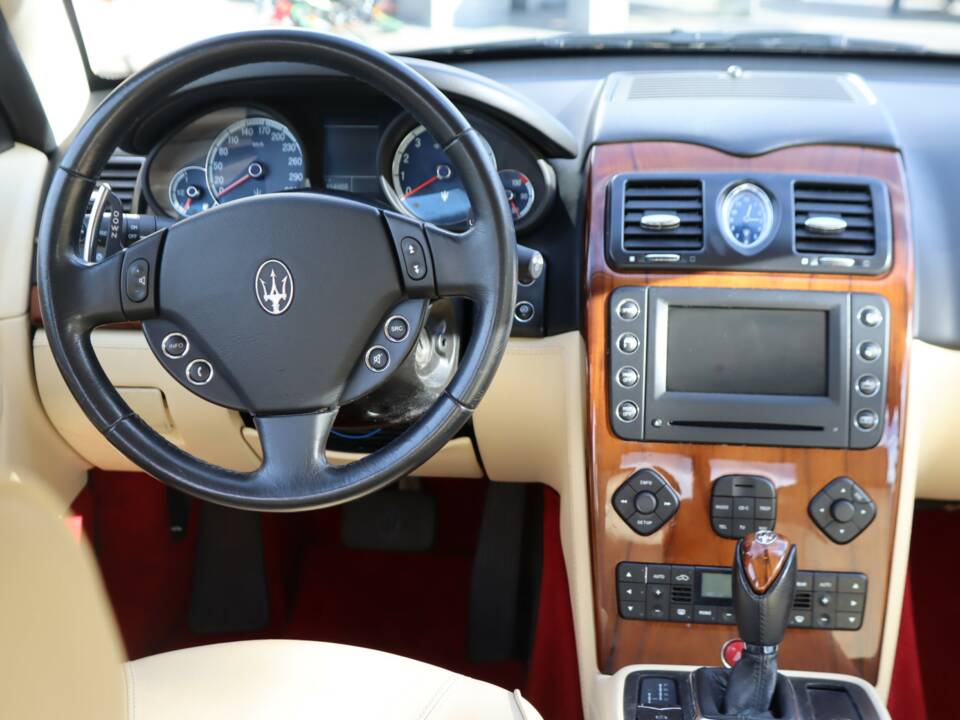 Image 6/50 of Maserati Quattroporte 4.2 (2007)