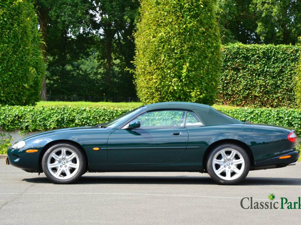 Imagen 7/50 de Jaguar XK8 4.0 (1998)