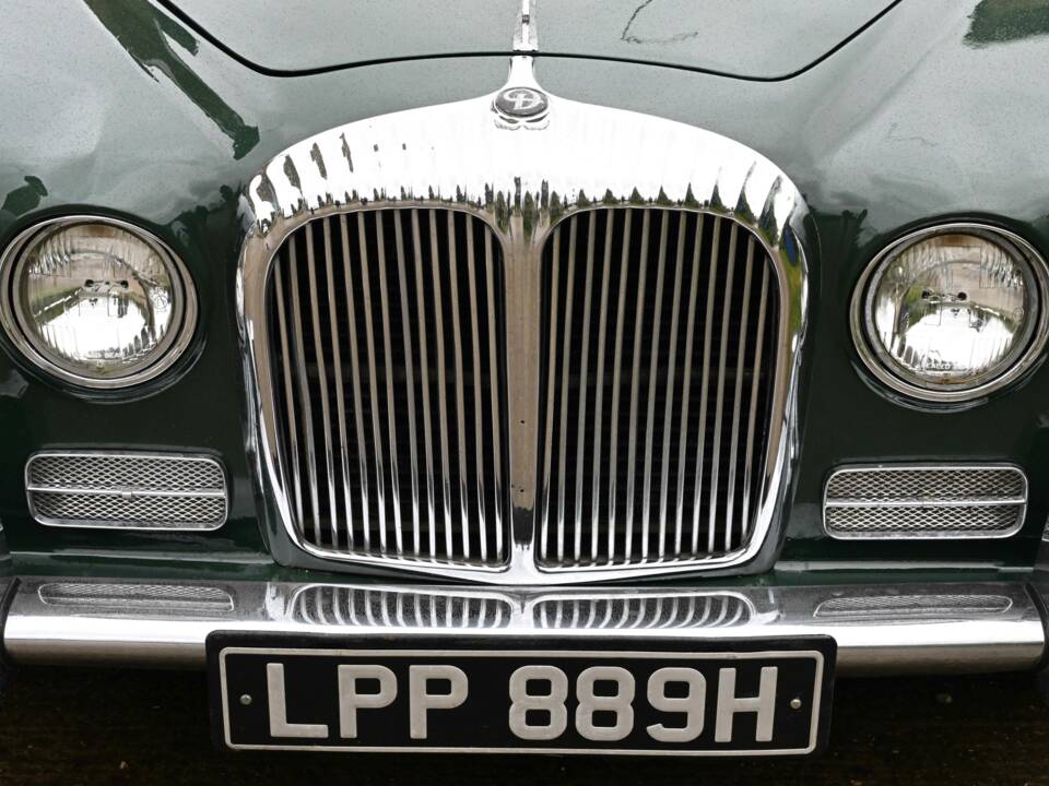 Afbeelding 22/35 van Daimler 2,5 Liter V8 (1964)