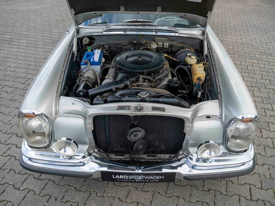 Imagen 26/30 de Mercedes-Benz 280 SE 3,5 (1969)