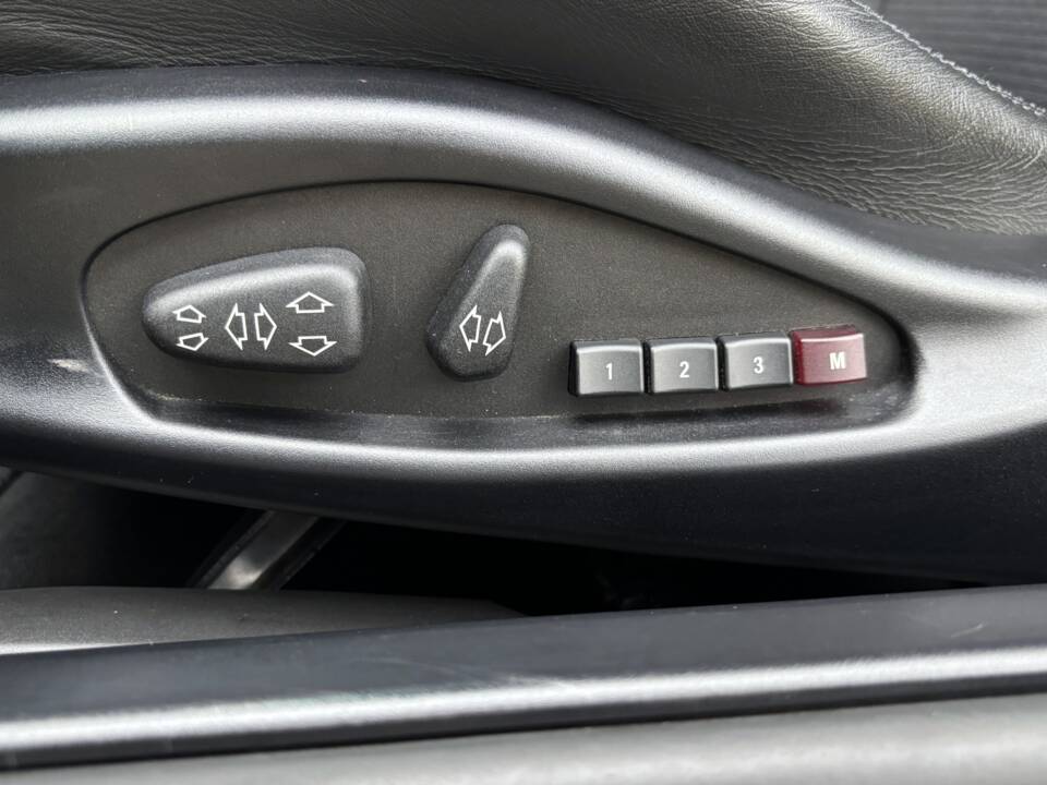 Image 4/30 of BMW M3 (2004)