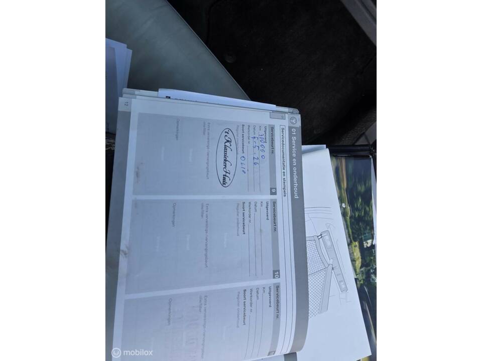 Image 34/44 of Volvo V 70 2.0 T5 (2012)