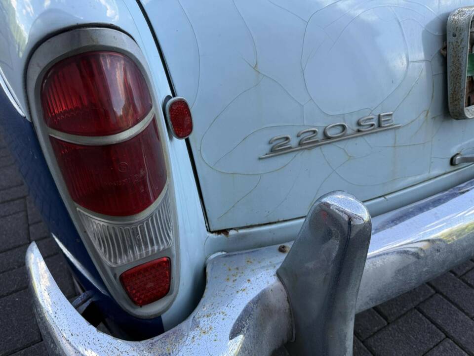 Afbeelding 27/50 van Mercedes-Benz 220 SE Cabriolet (1960)