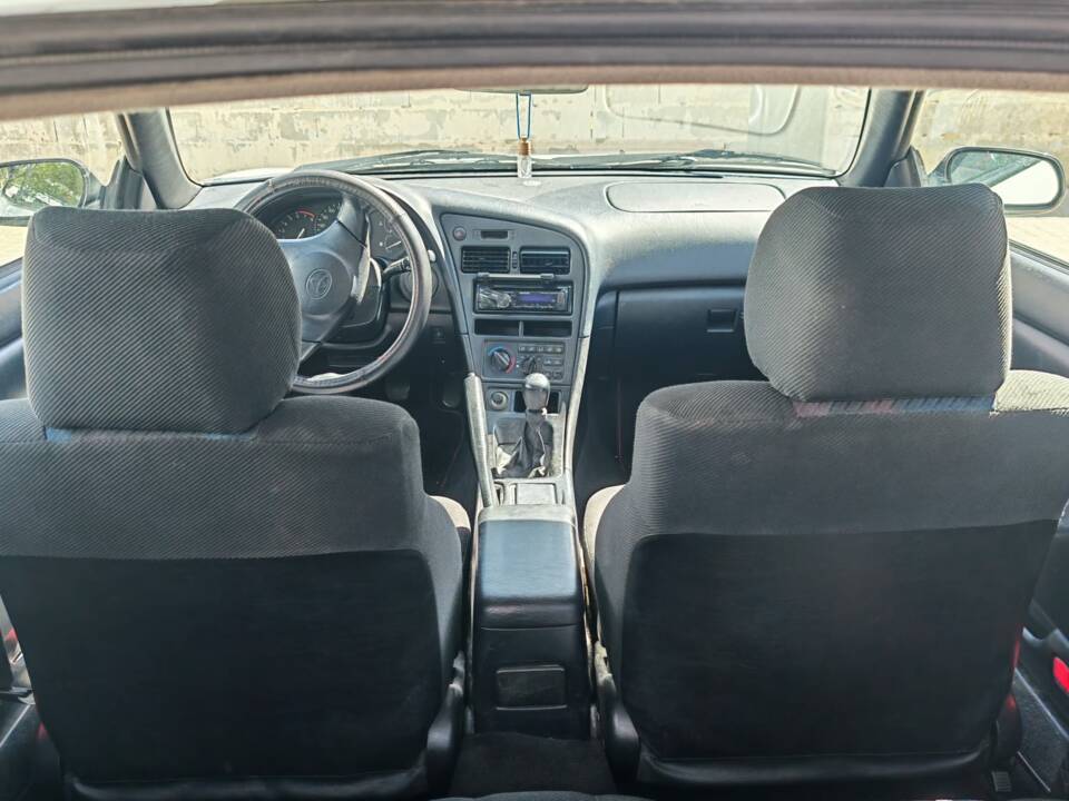 Obraz 13/16 pojazdu Toyota Celica 1.8 (1998)