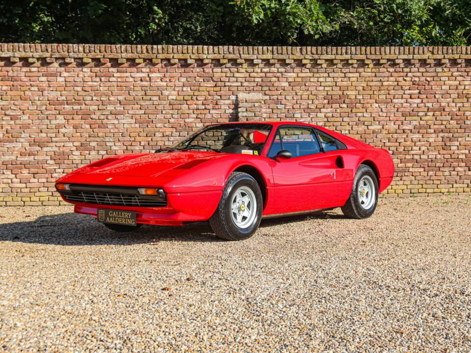 Image 11/50 de Ferrari 308 GTB (1977)