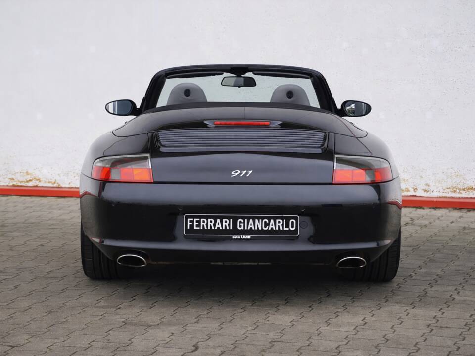 Afbeelding 4/50 van Porsche 911 Carrera 4 (2003)