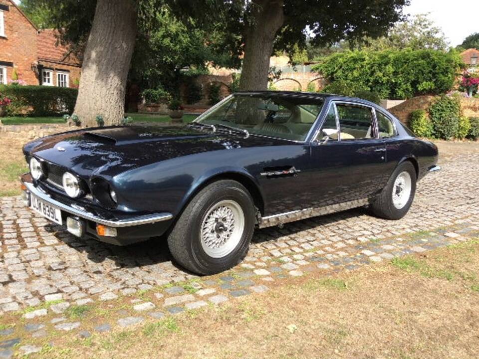 Immagine 3/32 di Aston Martin V8 (1973)