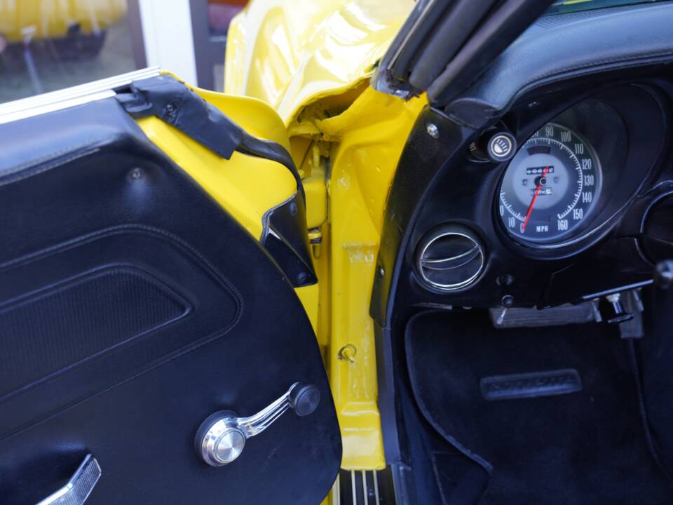 Immagine 26/50 di Chevrolet Corvette Stingray (1972)