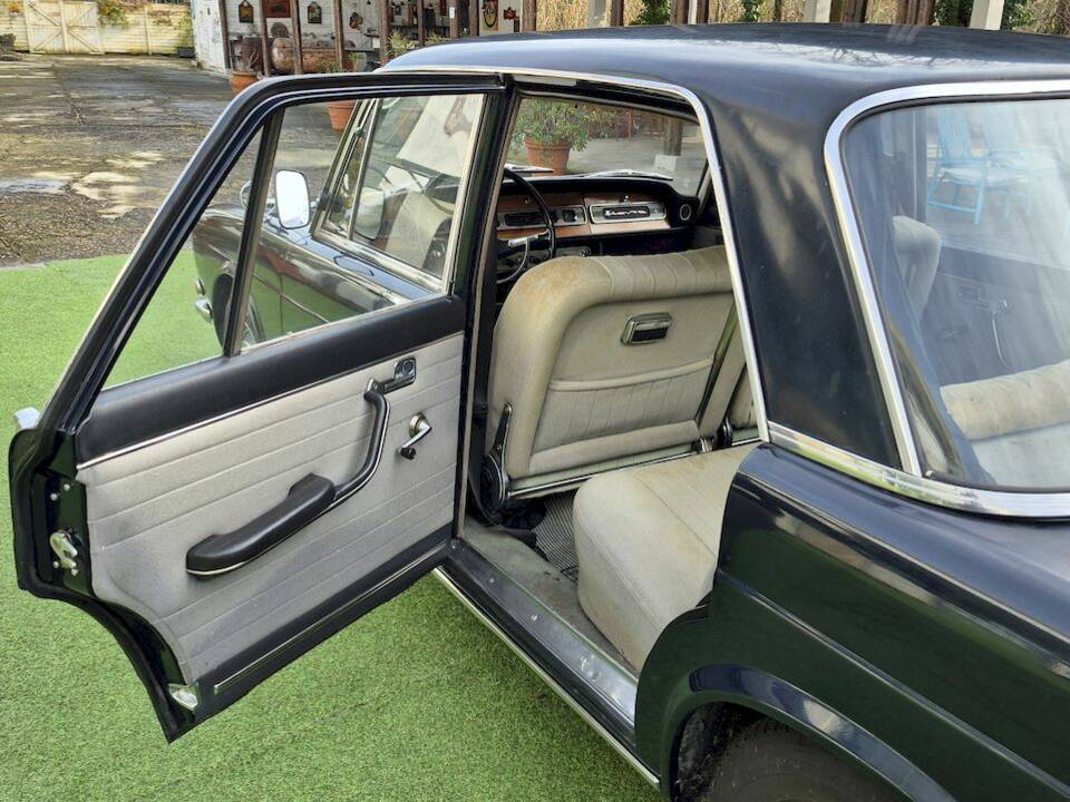 Afbeelding 33/63 van Lancia Flavia 2000 (1970)