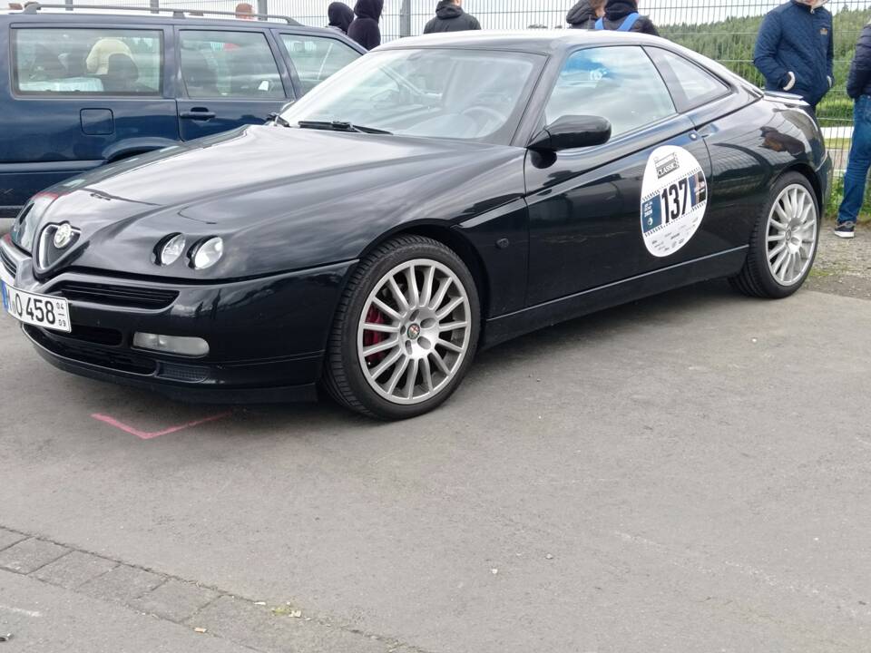 Image 43/50 of Alfa Romeo GTV 3.0 V6 24V (1999)