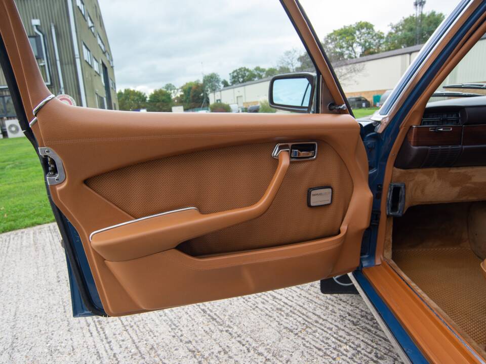 Immagine 18/31 di Mercedes-Benz 280 SE (1980)