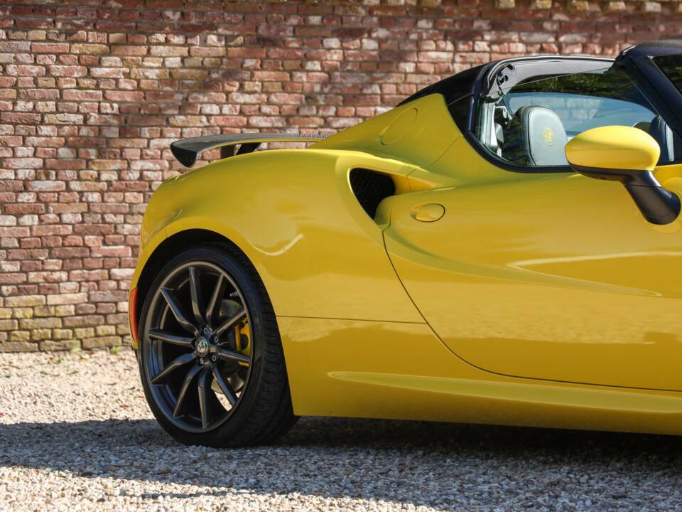 Image 25/50 of Alfa Romeo 4C Spider (2018)
