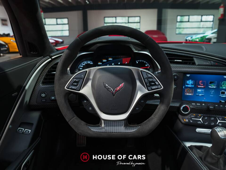 Image 16/23 of Chevrolet Corvette Stingray (2019)