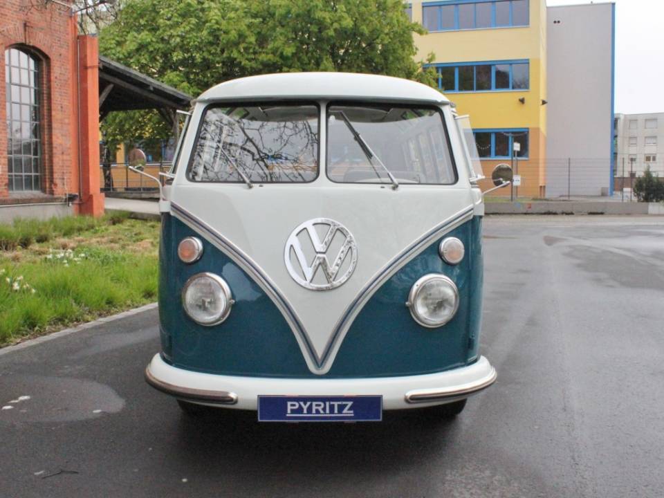 Imagen 7/35 de Volkswagen T1 Samba (1966)