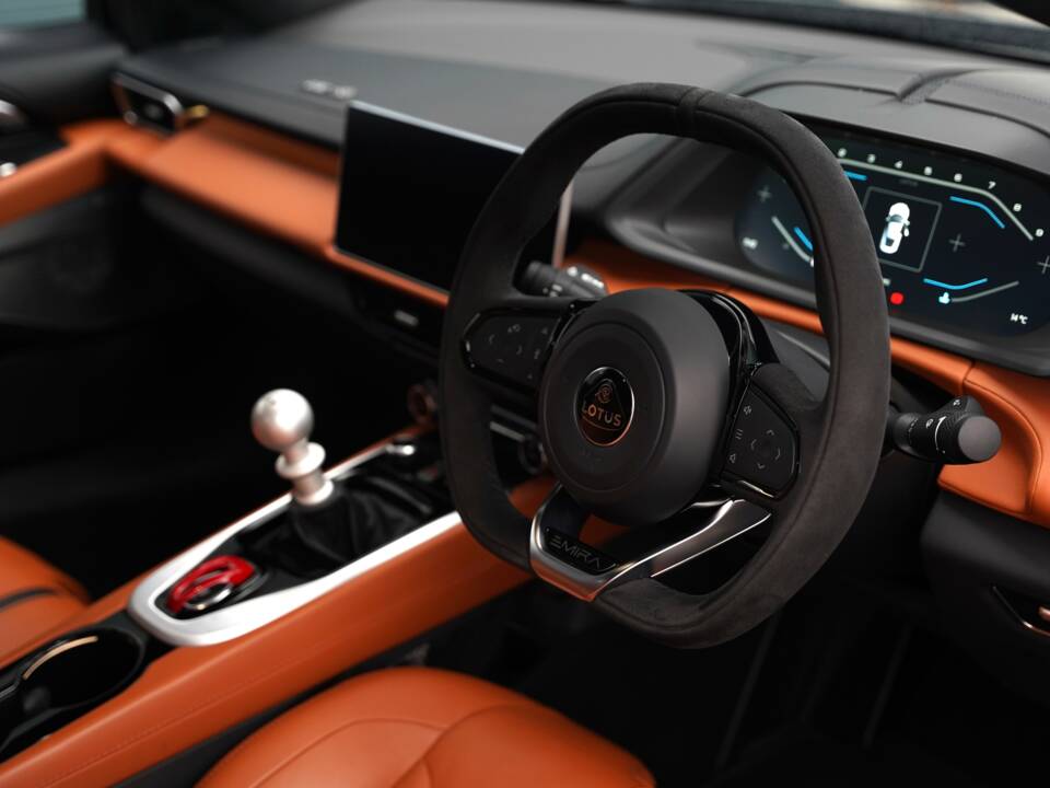 Image 12/50 de Lotus Emira &quot;First Edition&quot; (2023)