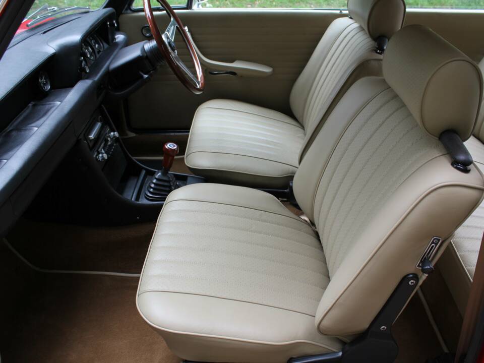 Bild 12/15 von BMW 2002 tii (1973)